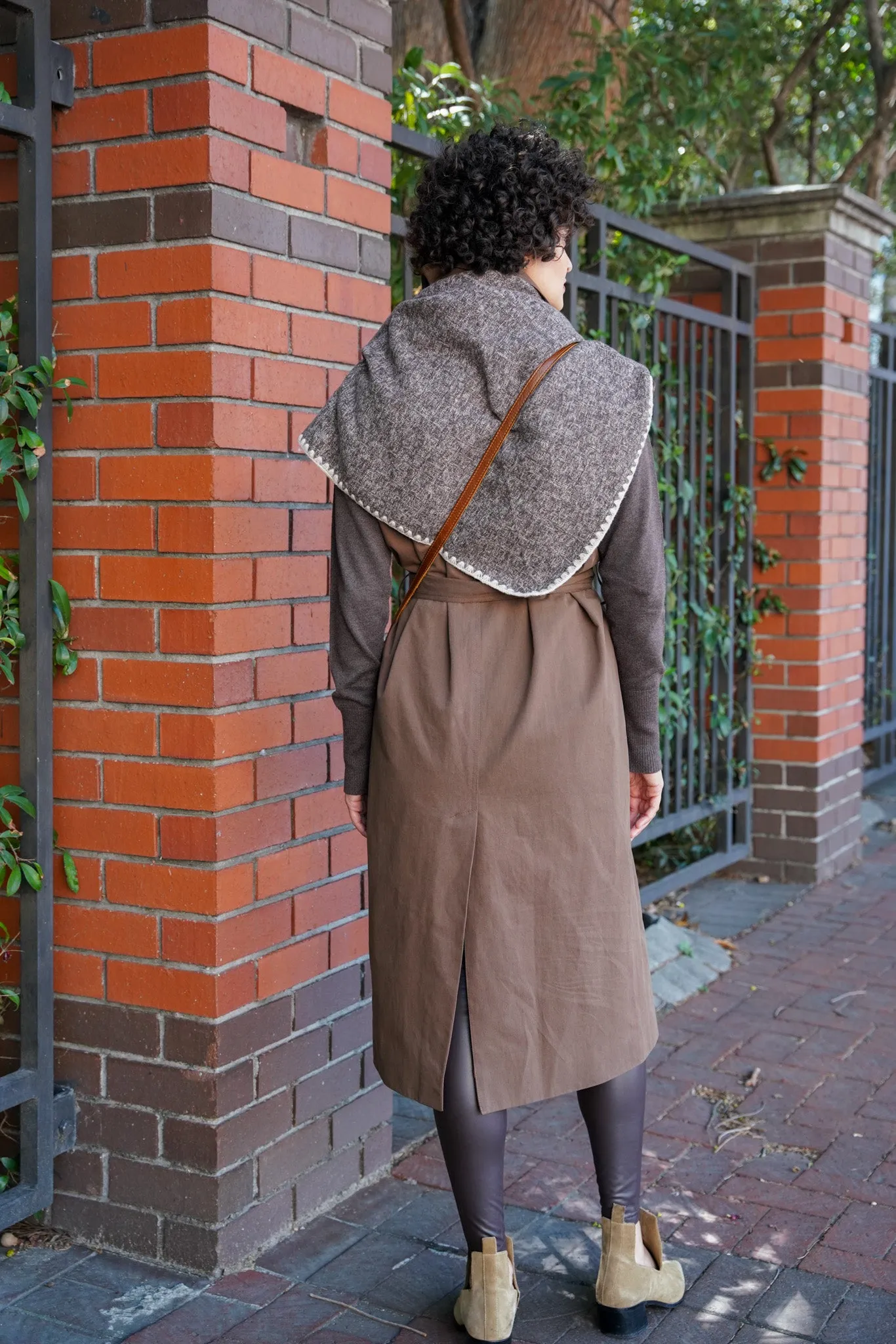 Brown & Cream Border Scarf