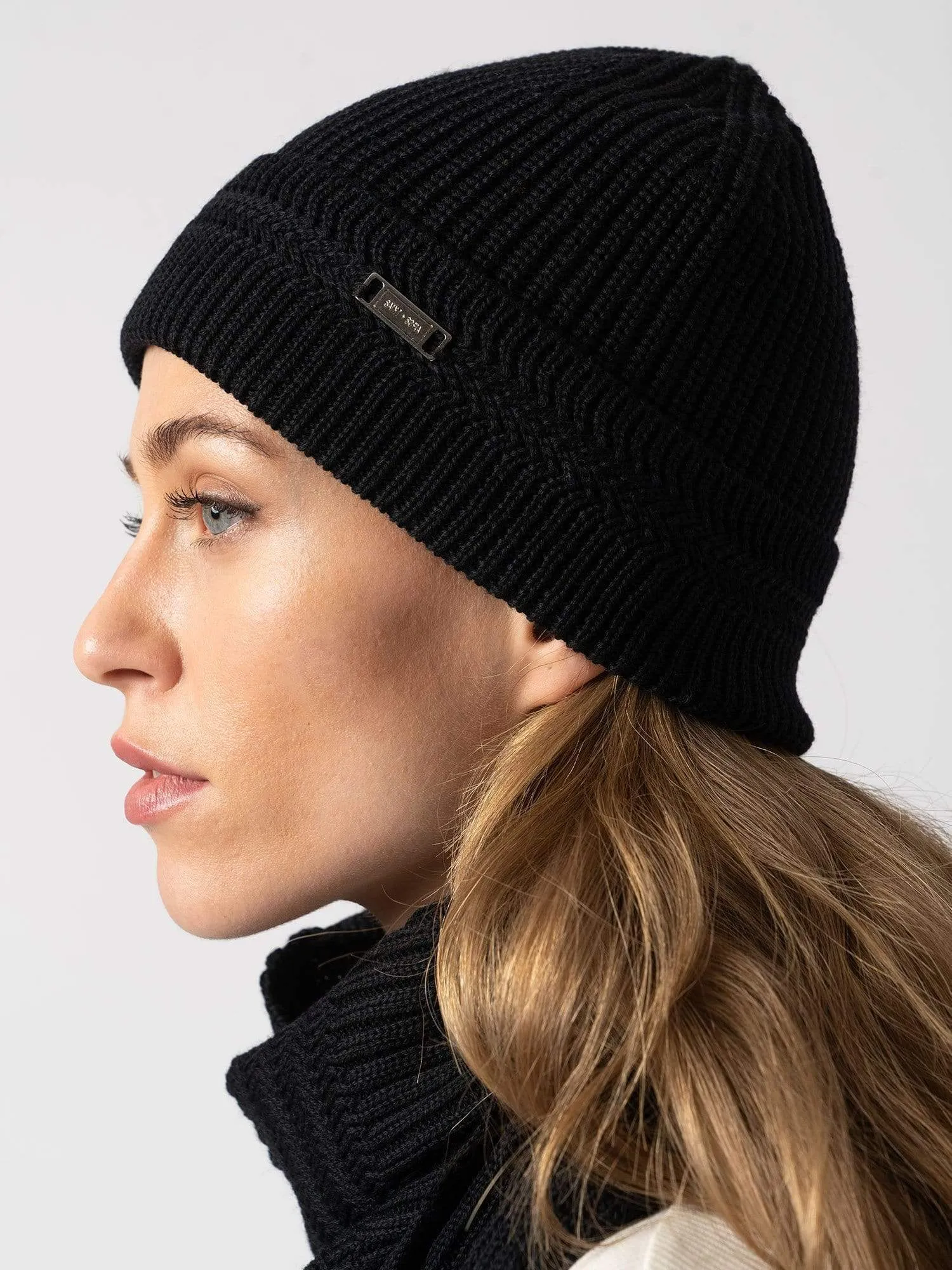 Merino Beanie - Black