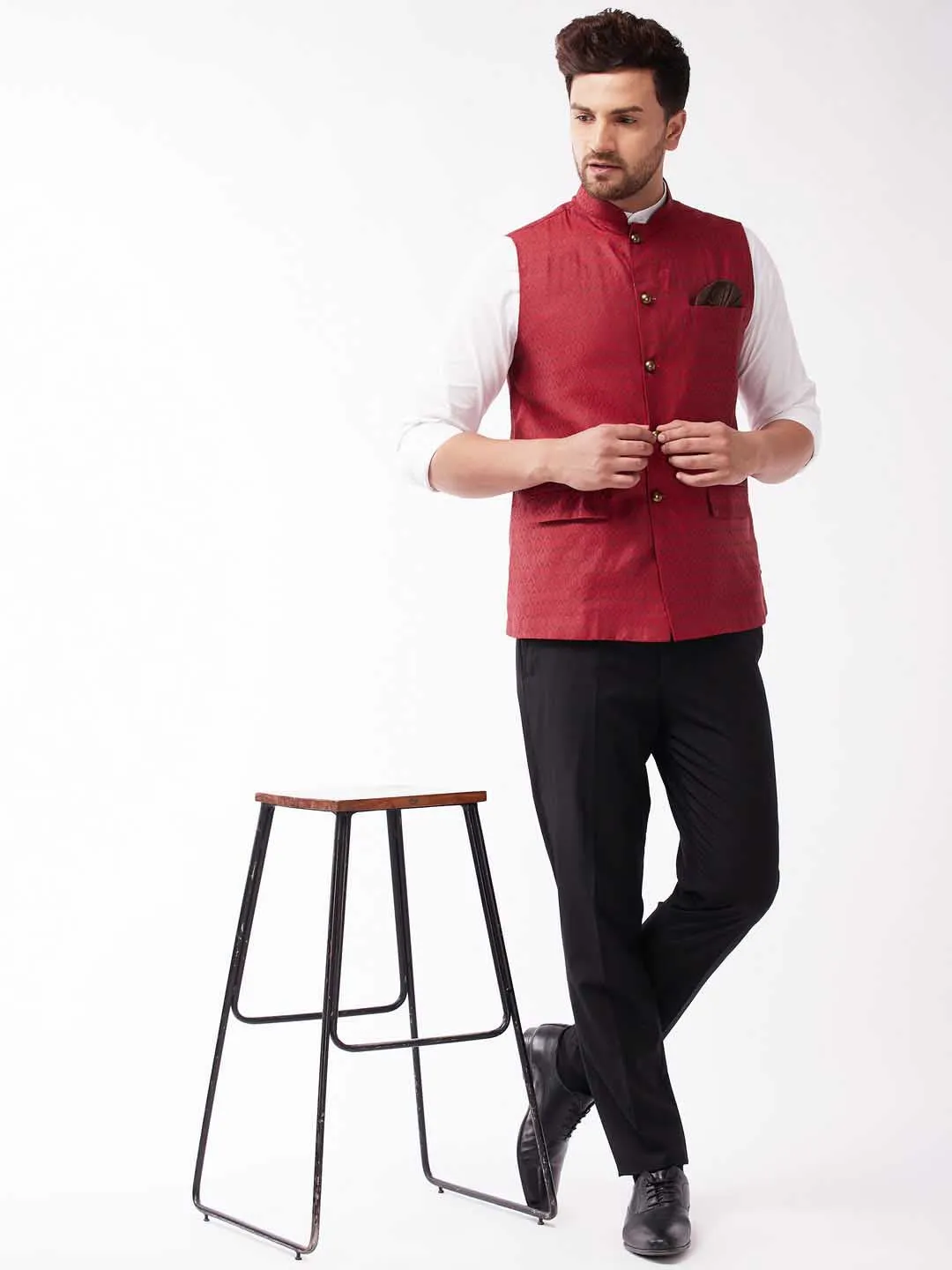 VASTRAMAY Men's Maroon Jacquard Nehru Jacket