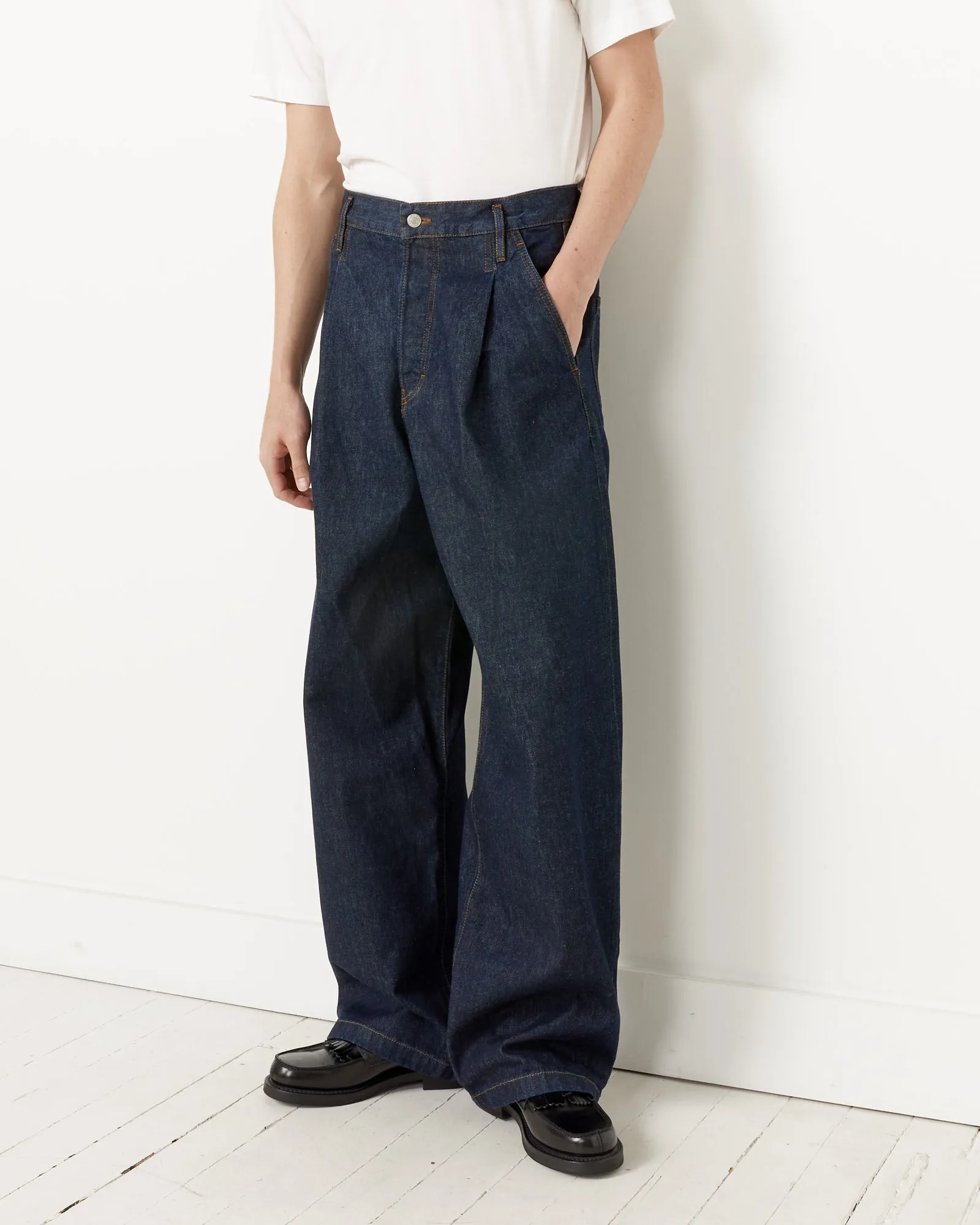 Wide Leg Pleated Jean in Indigo